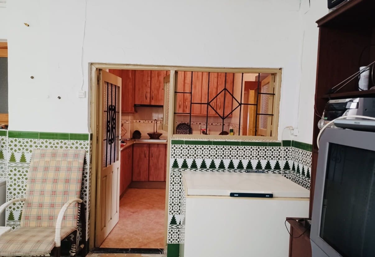 4 soveværelse Byhus til salg i Iznajar - € 114.900 (Ref: 9812452)