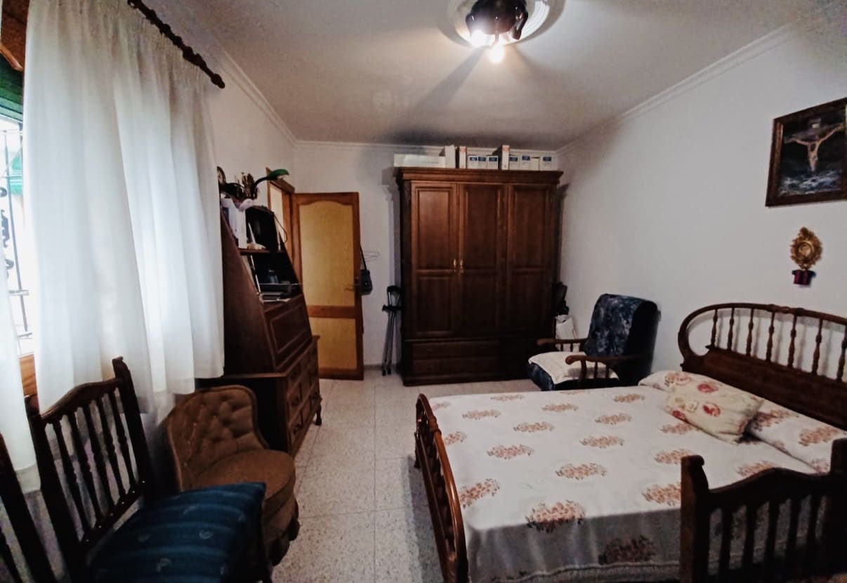 4 soveværelse Byhus til salg i Iznajar - € 114.900 (Ref: 9812452)