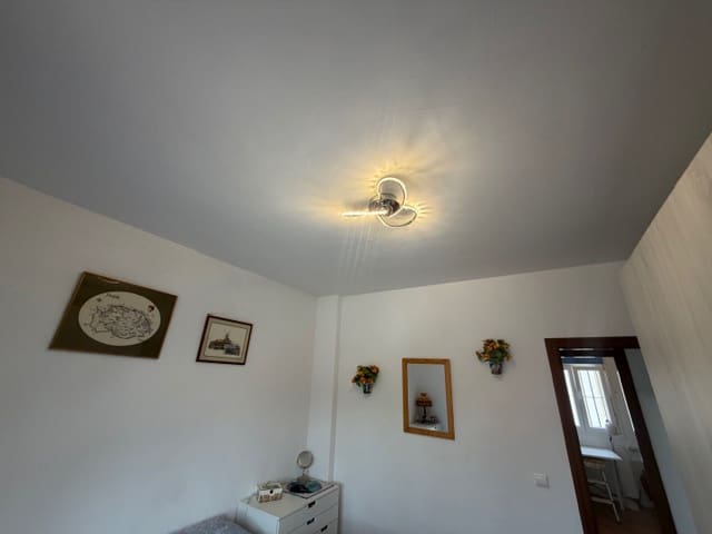 Casa de 4 habitaciones en Fuente de Piedra en venta con piscina - 154.950 € (Ref: 9813489)