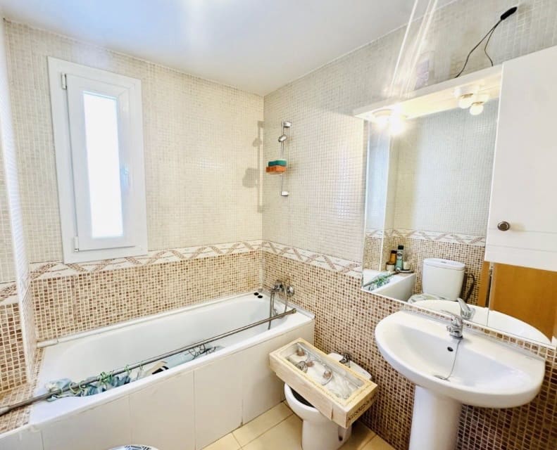4 sovrum Villa till salu i Fuente de Piedra med pool - 149 950 € (Ref: 9819515)