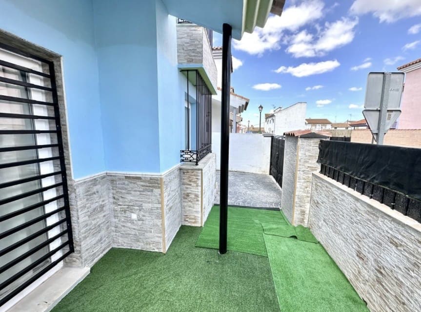 4 sovrum Villa till salu i Fuente de Piedra med pool - 149 950 € (Ref: 9819515)