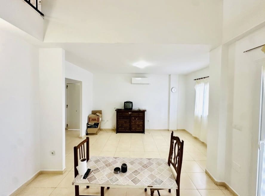 4 sovrum Villa till salu i Fuente de Piedra med pool - 149 950 € (Ref: 9819515)