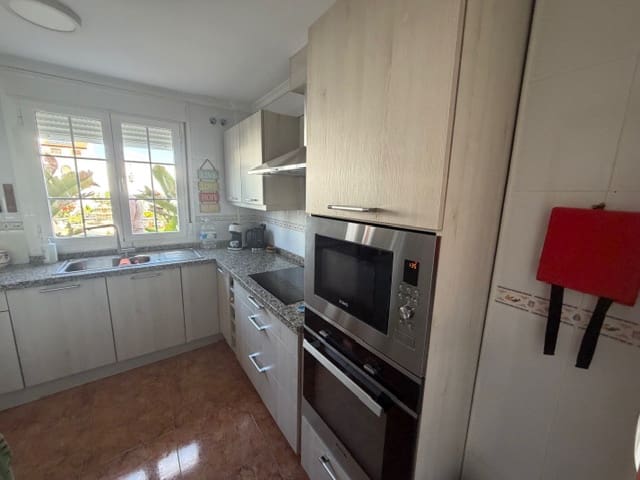 Chalet de 3 habitaciones en Fuente de Piedra en venta con piscina - 259.950 € (Ref: 9824008)