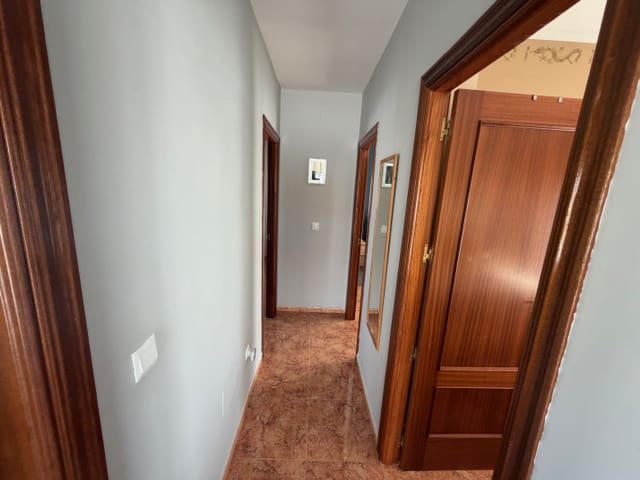 Chalet de 3 habitaciones en Fuente de Piedra en venta con piscina - 259.950 € (Ref: 9824008)