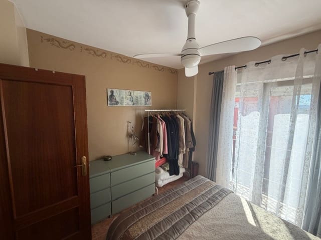 Chalet de 3 habitaciones en Fuente de Piedra en venta con piscina - 259.950 € (Ref: 9824008)