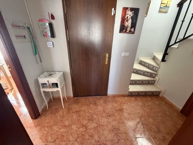 Chalet de 3 habitaciones en Fuente de Piedra en venta con piscina - 259.950 € (Ref: 9824008)
