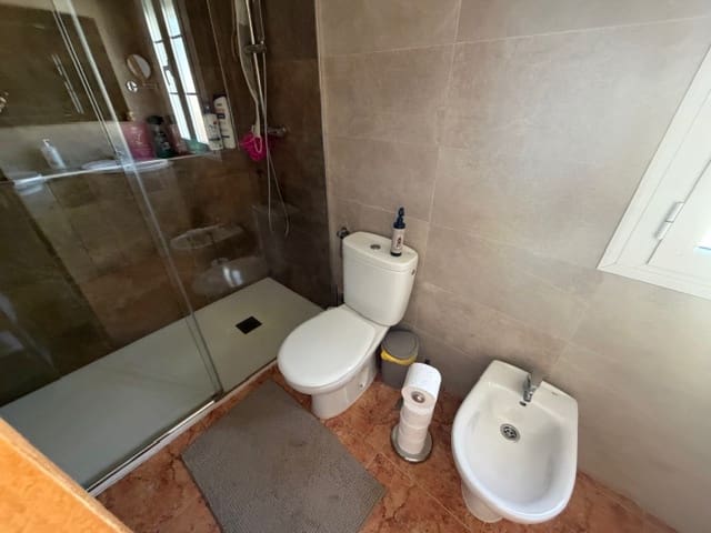 Chalet de 3 habitaciones en Fuente de Piedra en venta con piscina - 259.950 € (Ref: 9824008)