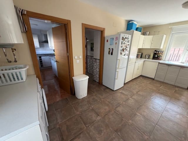 Chalet de 3 habitaciones en Fuente de Piedra en venta con piscina - 259.950 € (Ref: 9824008)