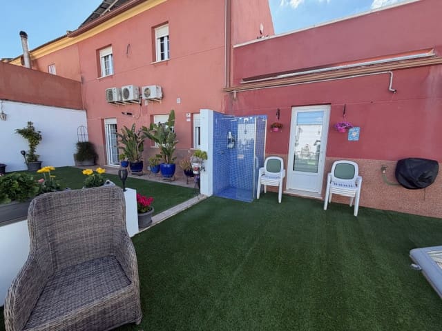 Chalet de 3 habitaciones en Fuente de Piedra en venta con piscina - 259.950 € (Ref: 9824008)