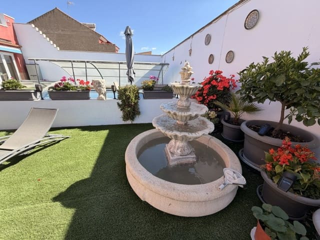 3 bedroom Villa for sale in Fuente de Piedra with pool - € 259,950 (Ref: 9824008)