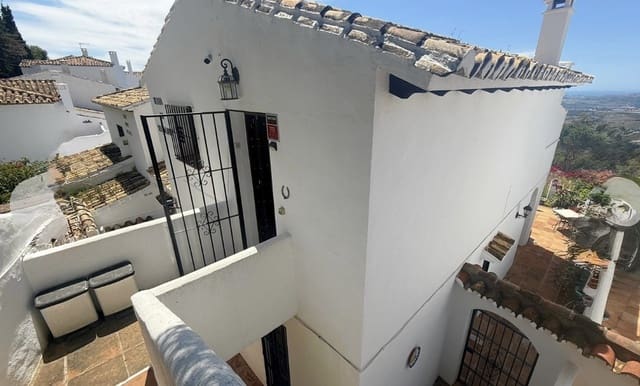 3 soverom Villa til salgs i Mijas med svømmebasseng garasje - € 475 000 (Ref: 9847797)