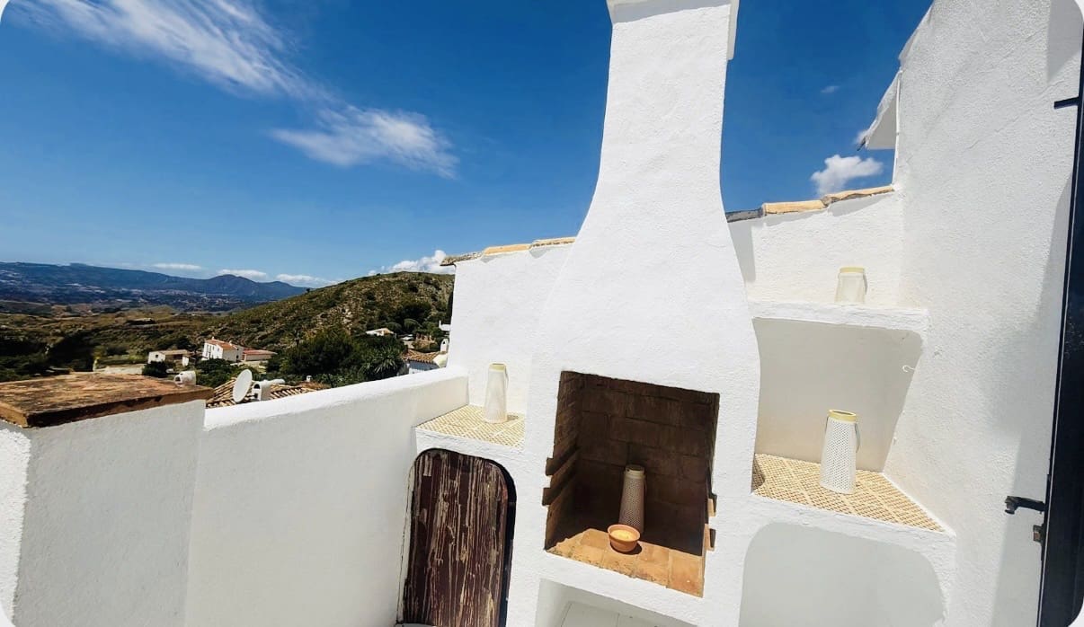 3 sypialnia Willa na sprzedaż w Mijas z basenem garażem - 475 000 € (Ref: 9847797)