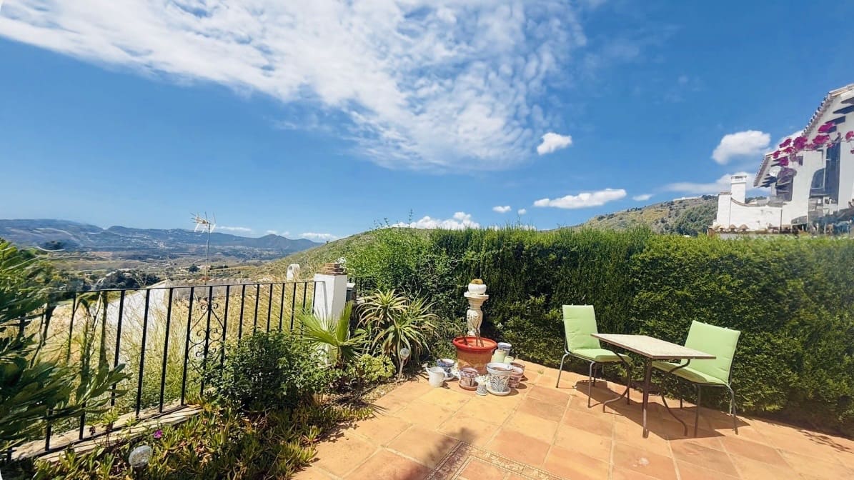 3 sypialnia Willa na sprzedaż w Mijas z basenem garażem - 475 000 € (Ref: 9847797)