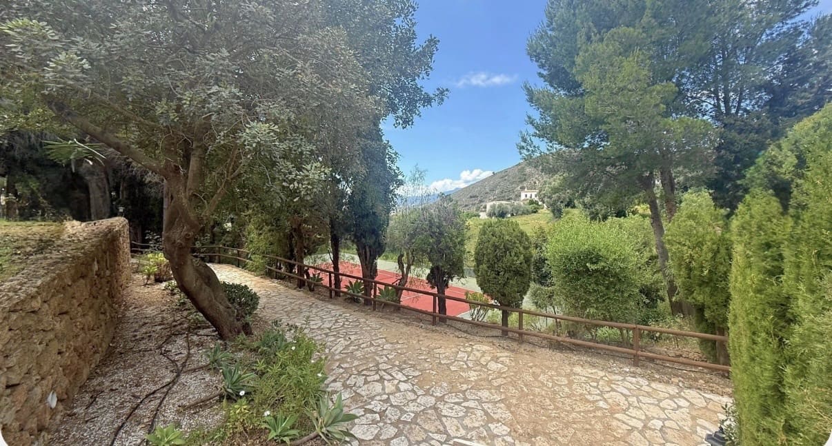 3 sypialnia Willa na sprzedaż w Mijas z basenem garażem - 475 000 € (Ref: 9847797)