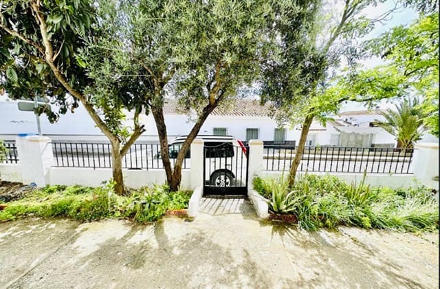 2 bedroom Townhouse for sale in Antequera with garage - € 160,000 (Ref: 9858378)
