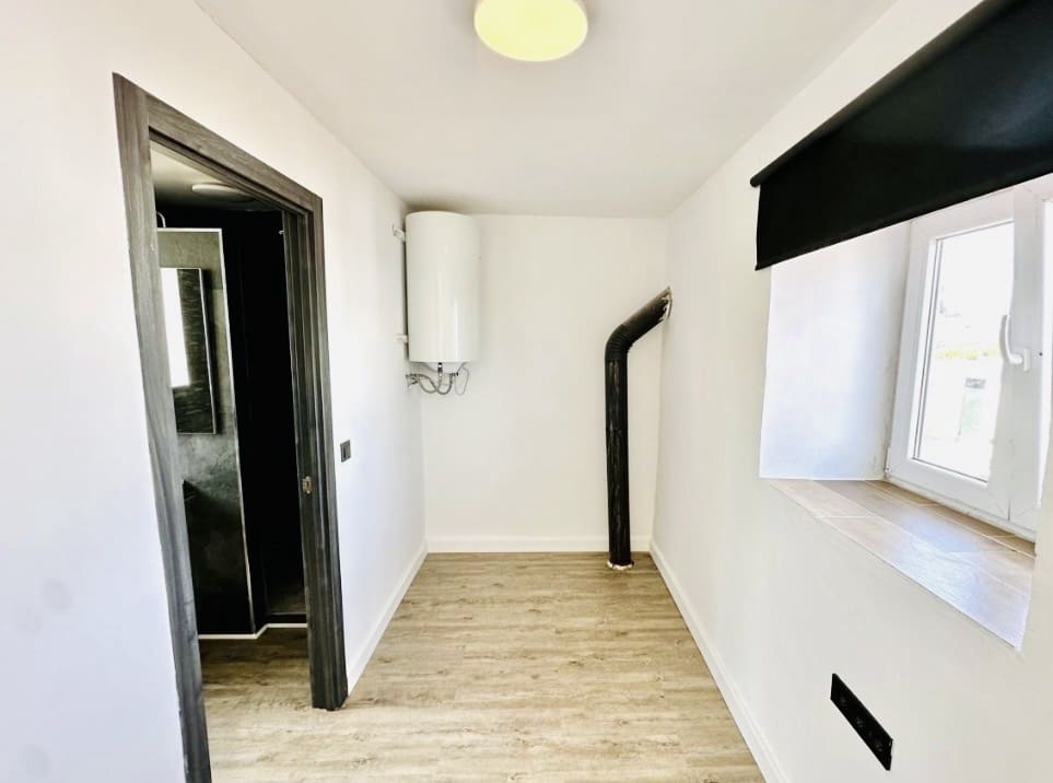 2 bedroom Townhouse for sale in Antequera with garage - € 160,000 (Ref: 9858378)