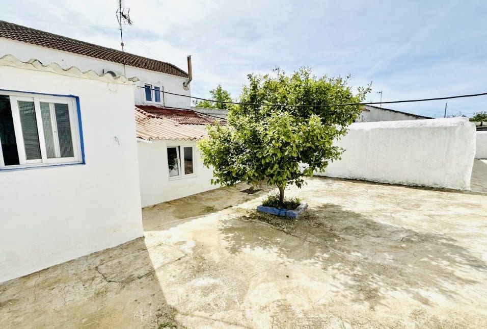 2 bedroom Townhouse for sale in Antequera with garage - € 160,000 (Ref: 9858378)