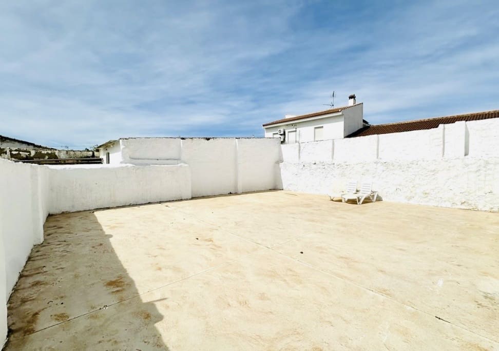 2 bedroom Townhouse for sale in Antequera with garage - € 160,000 (Ref: 9858378)