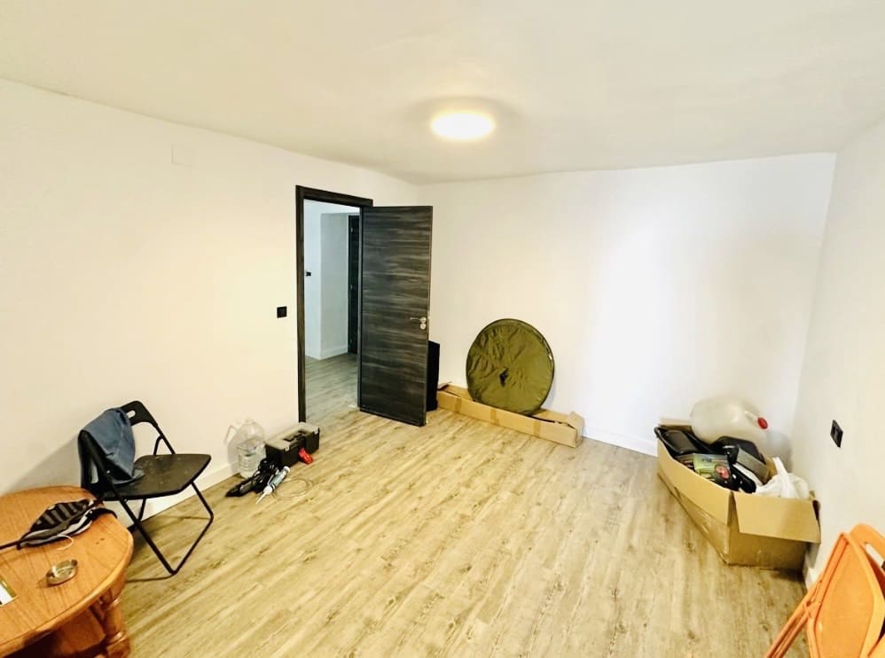 2 bedroom Townhouse for sale in Antequera with garage - € 160,000 (Ref: 9858378)