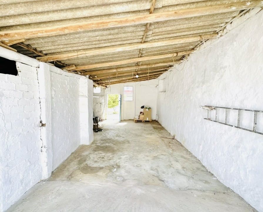 2 bedroom Townhouse for sale in Antequera with garage - € 160,000 (Ref: 9858378)