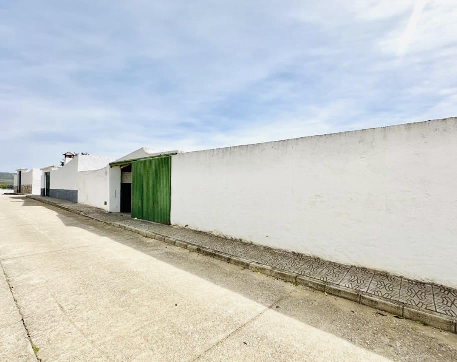 2 bedroom Townhouse for sale in Antequera with garage - € 160,000 (Ref: 9858378)
