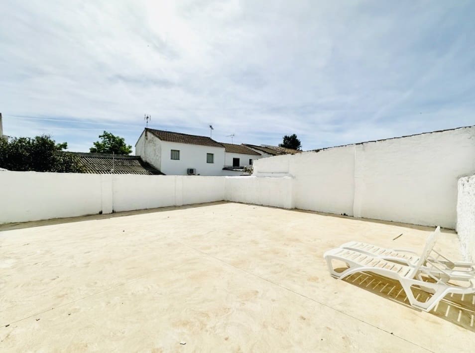 2 bedroom Townhouse for sale in Antequera with garage - € 160,000 (Ref: 9858378)