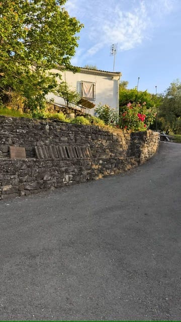 4 bedroom Finca/Country House for sale in Iznajar - € 139,000 (Ref: 9858844)
