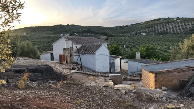 4 bedroom Finca/Country House for sale in Iznajar - € 139,000 (Ref: 9858844)