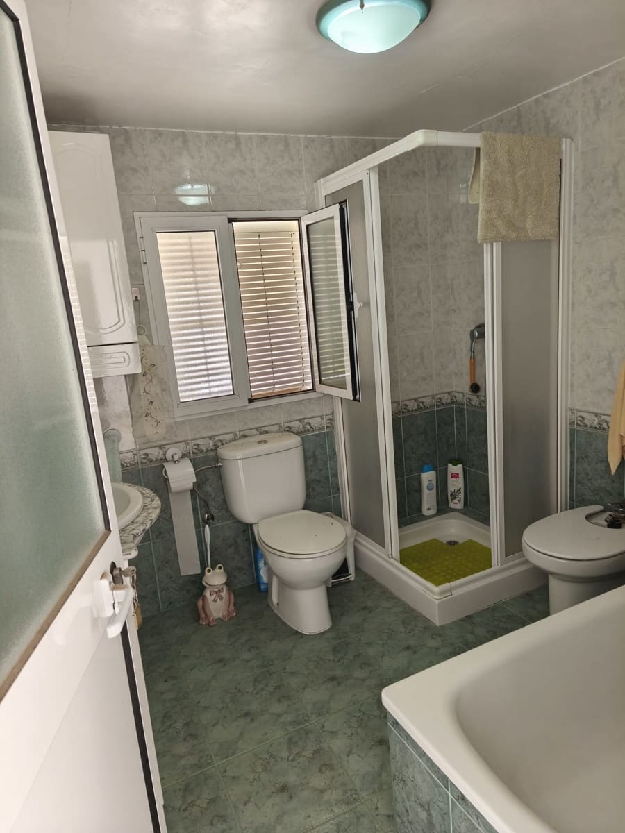 4 bedroom Finca/Country House for sale in Iznajar - € 139,000 (Ref: 9858844)