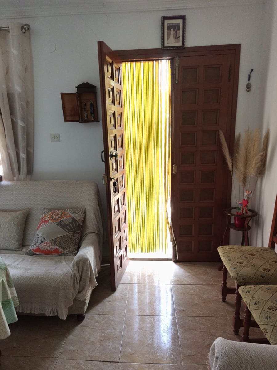 4 bedroom Finca/Country House for sale in Iznajar - € 139,000 (Ref: 9858844)