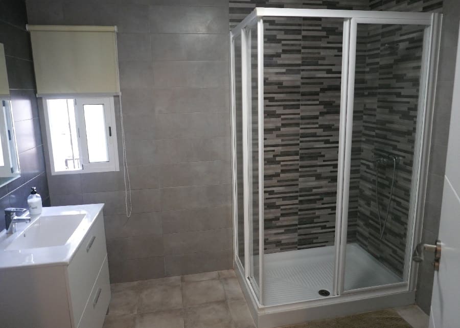 4 bedroom Finca/Country House for sale in El Chorro with pool garage - € 395,000 (Ref: 9858852)