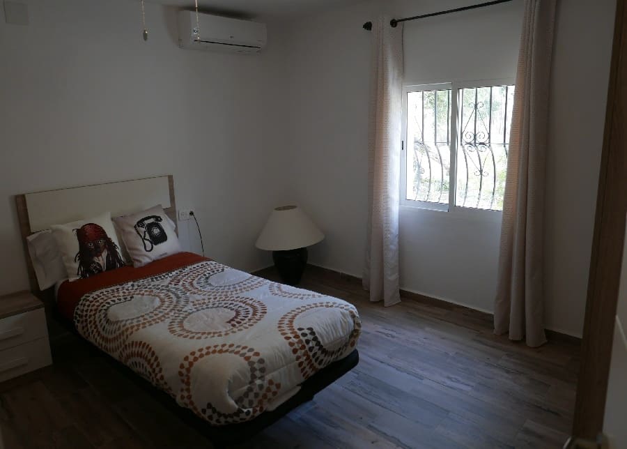 4 bedroom Finca/Country House for sale in El Chorro with pool garage - € 395,000 (Ref: 9858852)
