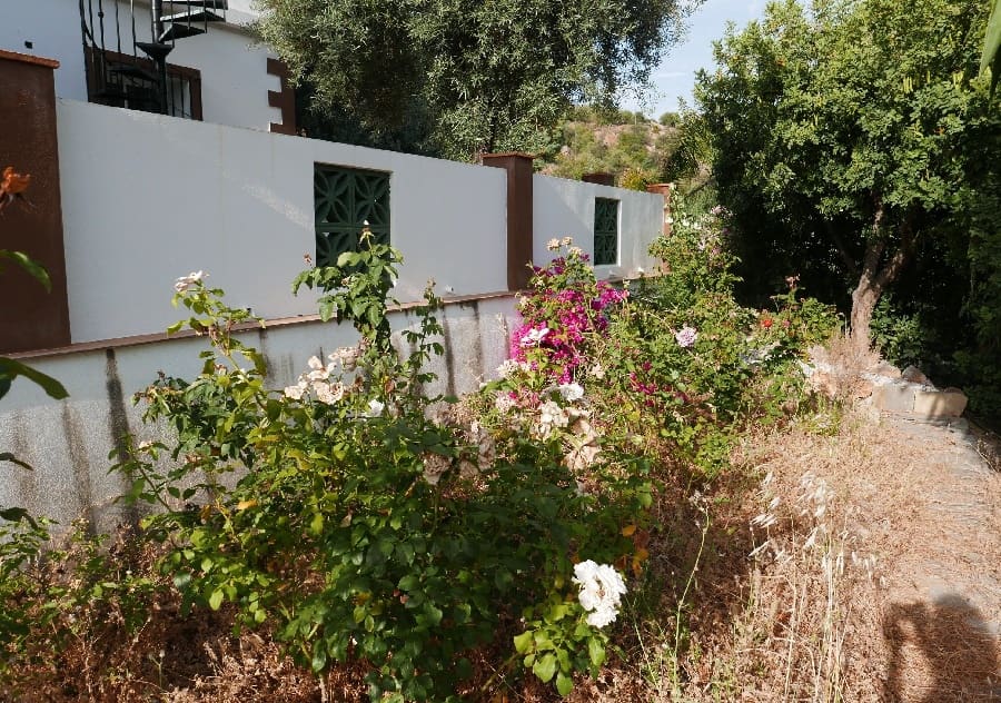 4 bedroom Finca/Country House for sale in El Chorro with pool garage - € 395,000 (Ref: 9858852)