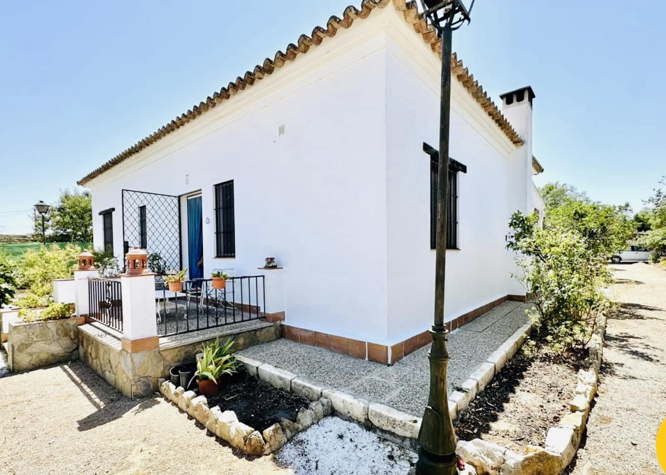 3 Zimmer Villa zu verkaufen in Sierra de Yeguas mit Pool Garage - 350.000 € (Ref: 9858855)
