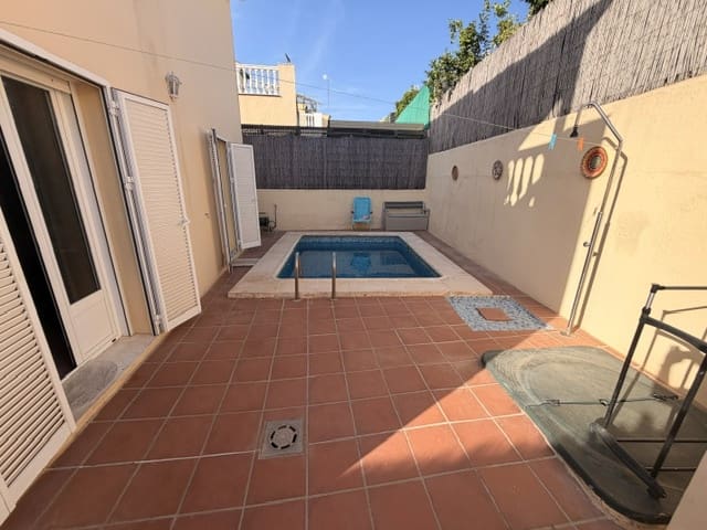 3 camera da letto Villa in vendita in Fuente de Piedra con piscina garage - 165.000 € (Rif: 9863512)