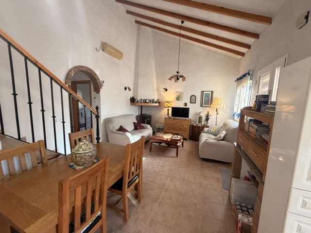 3 camera da letto Villa in vendita in Fuente de Piedra con piscina garage - 165.000 € (Rif: 9863512)