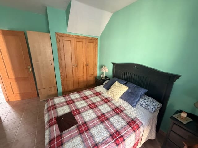 3 camera da letto Villa in vendita in Fuente de Piedra con piscina garage - 165.000 € (Rif: 9863512)