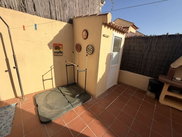 3 camera da letto Villa in vendita in Fuente de Piedra con piscina garage - 165.000 € (Rif: 9863512)