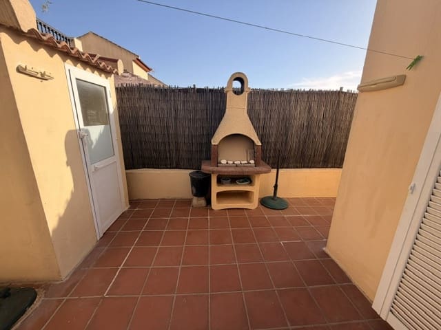3 camera da letto Villa in vendita in Fuente de Piedra con piscina garage - 165.000 € (Rif: 9863512)