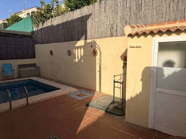 3 camera da letto Villa in vendita in Fuente de Piedra con piscina garage - 165.000 € (Rif: 9863512)