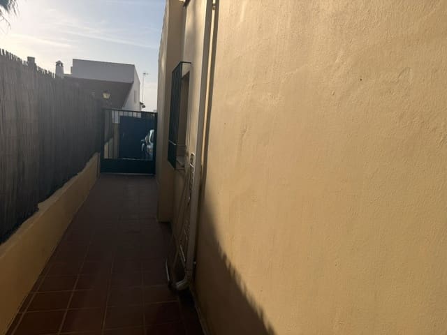 3 camera da letto Villa in vendita in Fuente de Piedra con piscina garage - 165.000 € (Rif: 9863512)