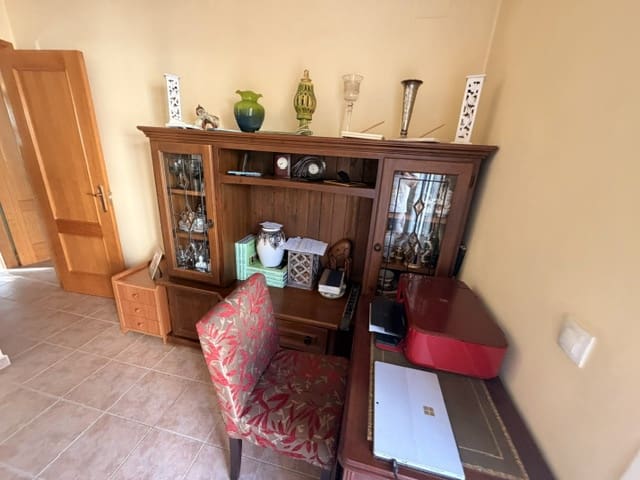 3 camera da letto Villa in vendita in Fuente de Piedra con piscina garage - 165.000 € (Rif: 9863512)