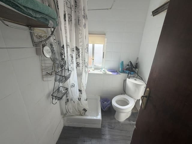Casa de 3 habitaciones en Fuente de Piedra en venta con piscina garaje - 140.000 € (Ref: 9866224)