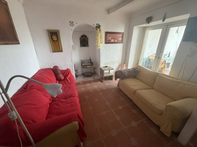 Casa de 3 habitaciones en Fuente de Piedra en venta con piscina garaje - 140.000 € (Ref: 9866224)