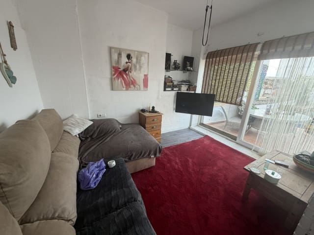 Casa de 3 habitaciones en Fuente de Piedra en venta con piscina garaje - 140.000 € (Ref: 9866224)