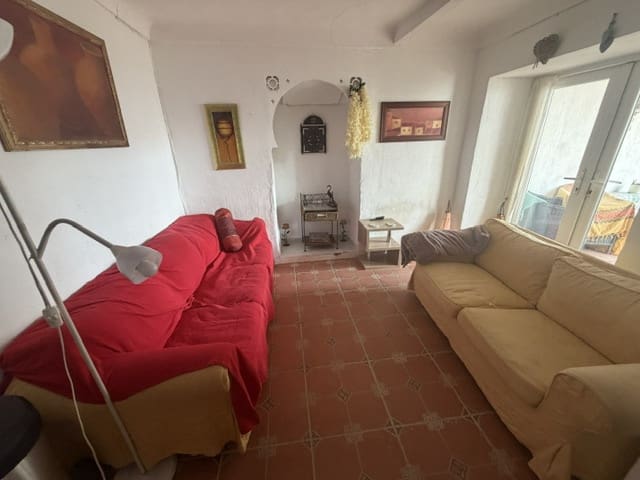 Casa de 3 habitaciones en Fuente de Piedra en venta con piscina garaje - 140.000 € (Ref: 9866224)