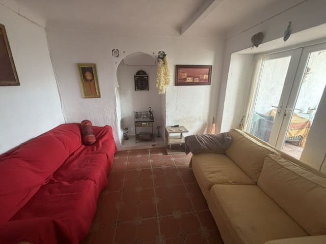 Casa de 3 habitaciones en Fuente de Piedra en venta con piscina garaje - 140.000 € (Ref: 9866224)