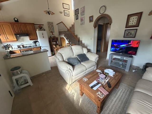 3 slaapkamer Villa te koop in Fuente de Piedra met zwembad garage - € 180.000 (Ref: 9872784)