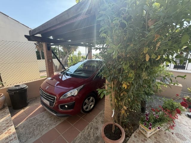 3 slaapkamer Villa te koop in Fuente de Piedra met zwembad garage - € 180.000 (Ref: 9872784)