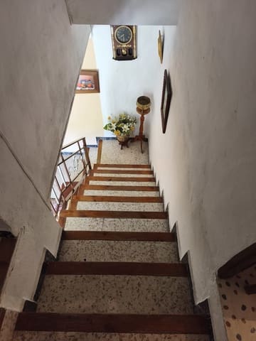 6 soveværelse Finca/Landehus til salg i Iznájar - € 170.000 (Ref: 9918666)